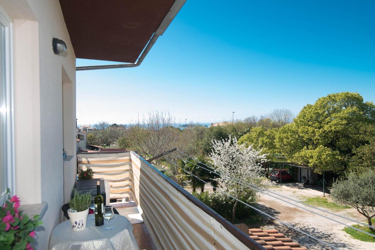 Apartment Studio Lara 罗维尼 外观 照片
